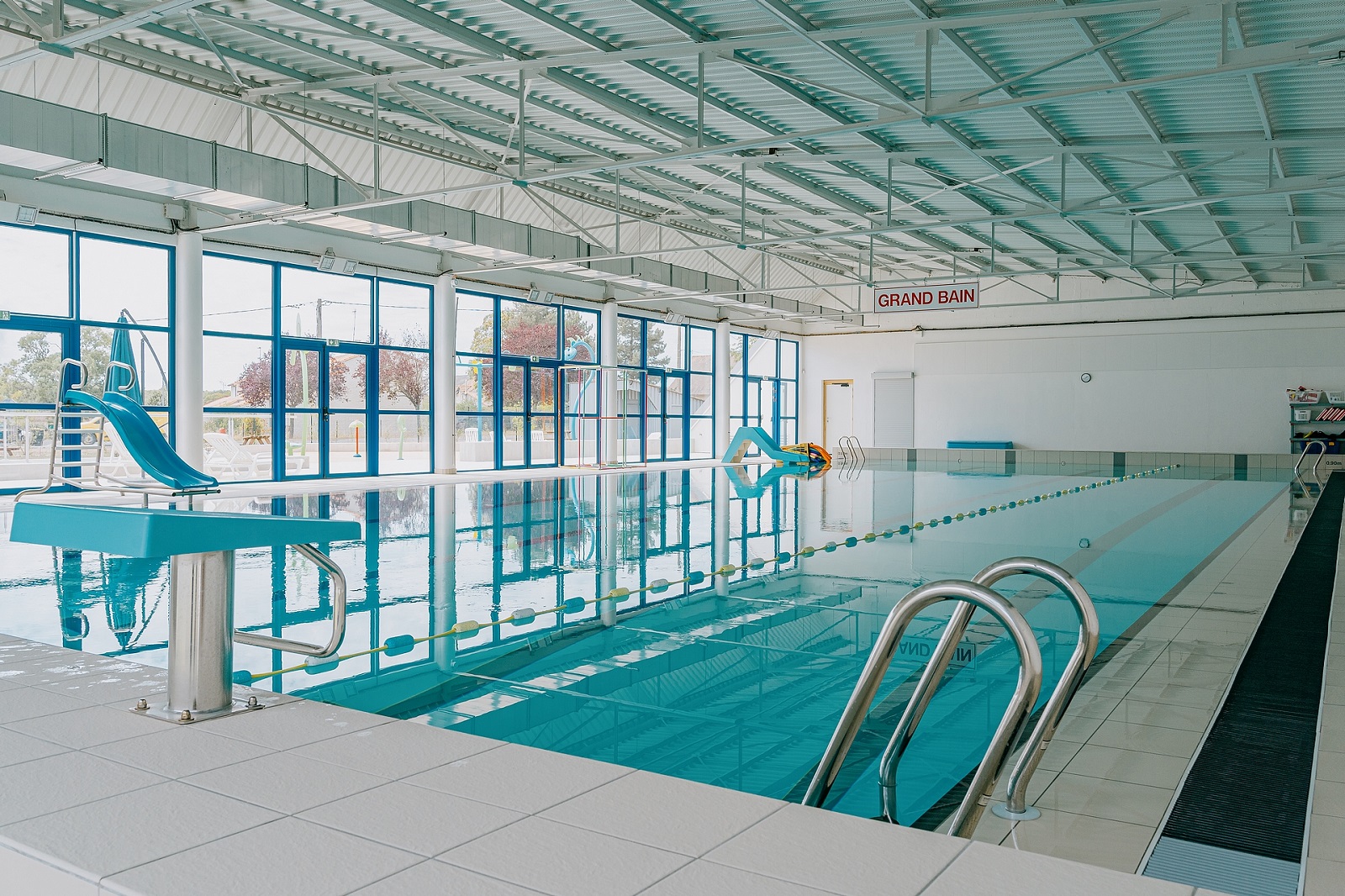 Photo de piscine pour un cours d'aqua santé